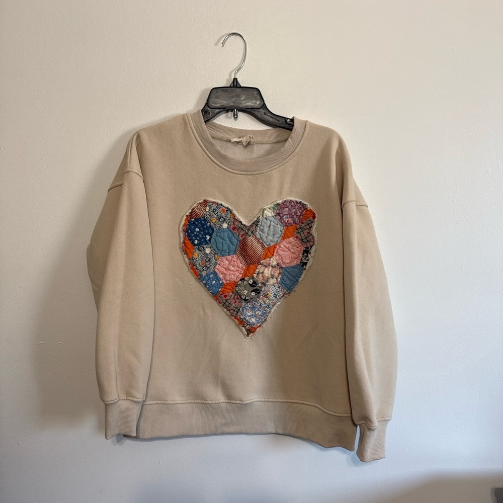 Jade by Jane Beige Cream Patchwork Sweatshirt Colorful Heart Patch Oversized Fit - Picture 2 of 9